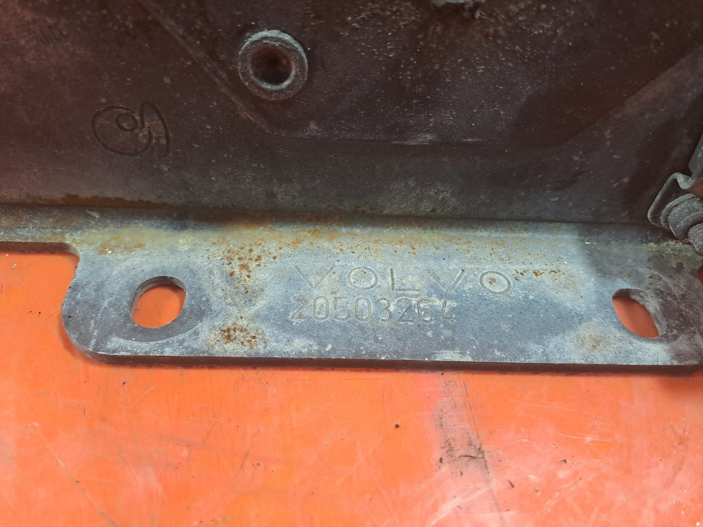 ✅2003 VOLVO FL 5.5D CABIN TILT LOCK 20503264 + WARRANTY A324 - Image 8