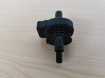 ✅Mercedes CLS 450 W257 3.0 Petrol 2019 Vacuum Purge Valve A0004703700 Warranty - Image 8