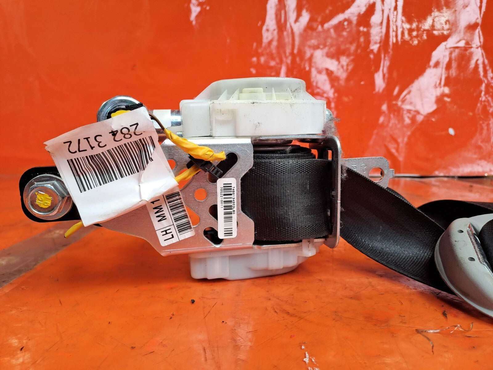 ✅Ssangyong Korando S 2013 2.0 Diesel FRONT LEFT SEAT BELT Warranty A282 - Image 4