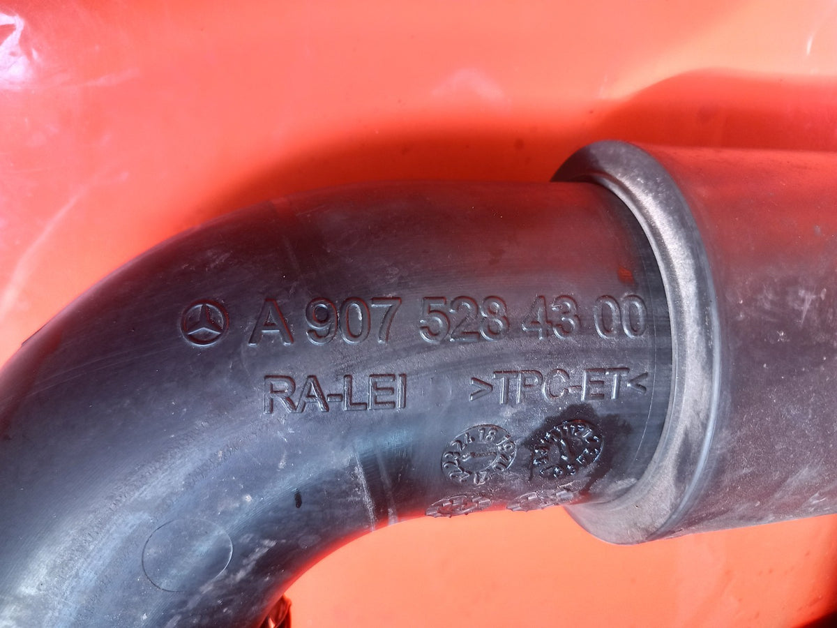 ebay-src:https://i.ebayimg.com/00/s/mtiwmfgxnjaw/z/yscaaesw-wlqfy0l/$_57.jpg