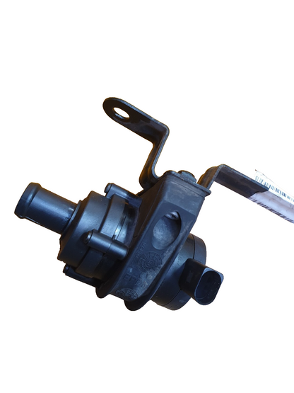 ✅2013 Audi A1 8X Sport 1.4P TFSI Auxiliary Water Pump 1K0965561F + Warranty A114 - Image 1