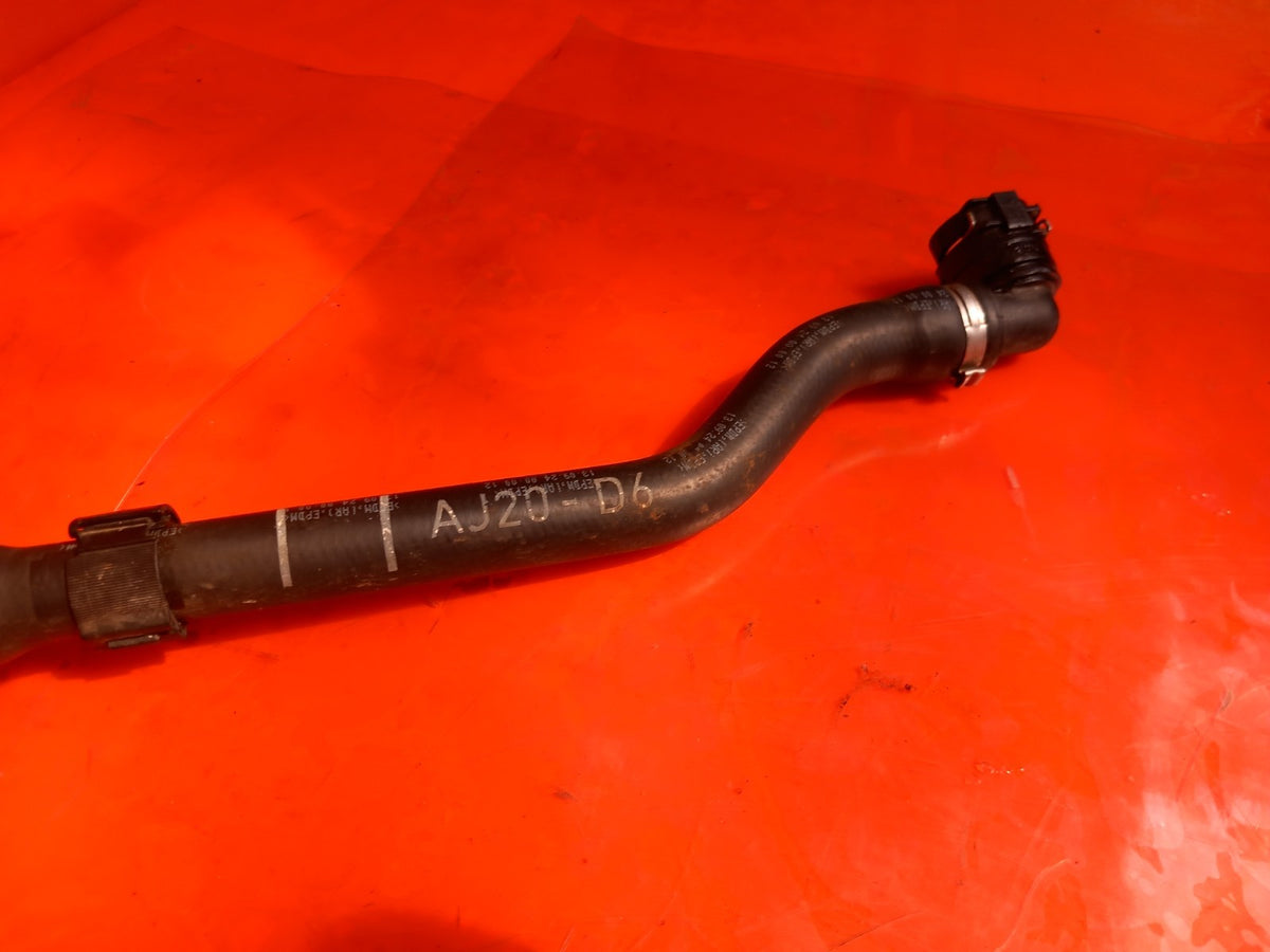 2025 Land Rover Defender L663 Gearbox Radiator Hose Pipe LPLA-8D033-AC A396 - Image 4