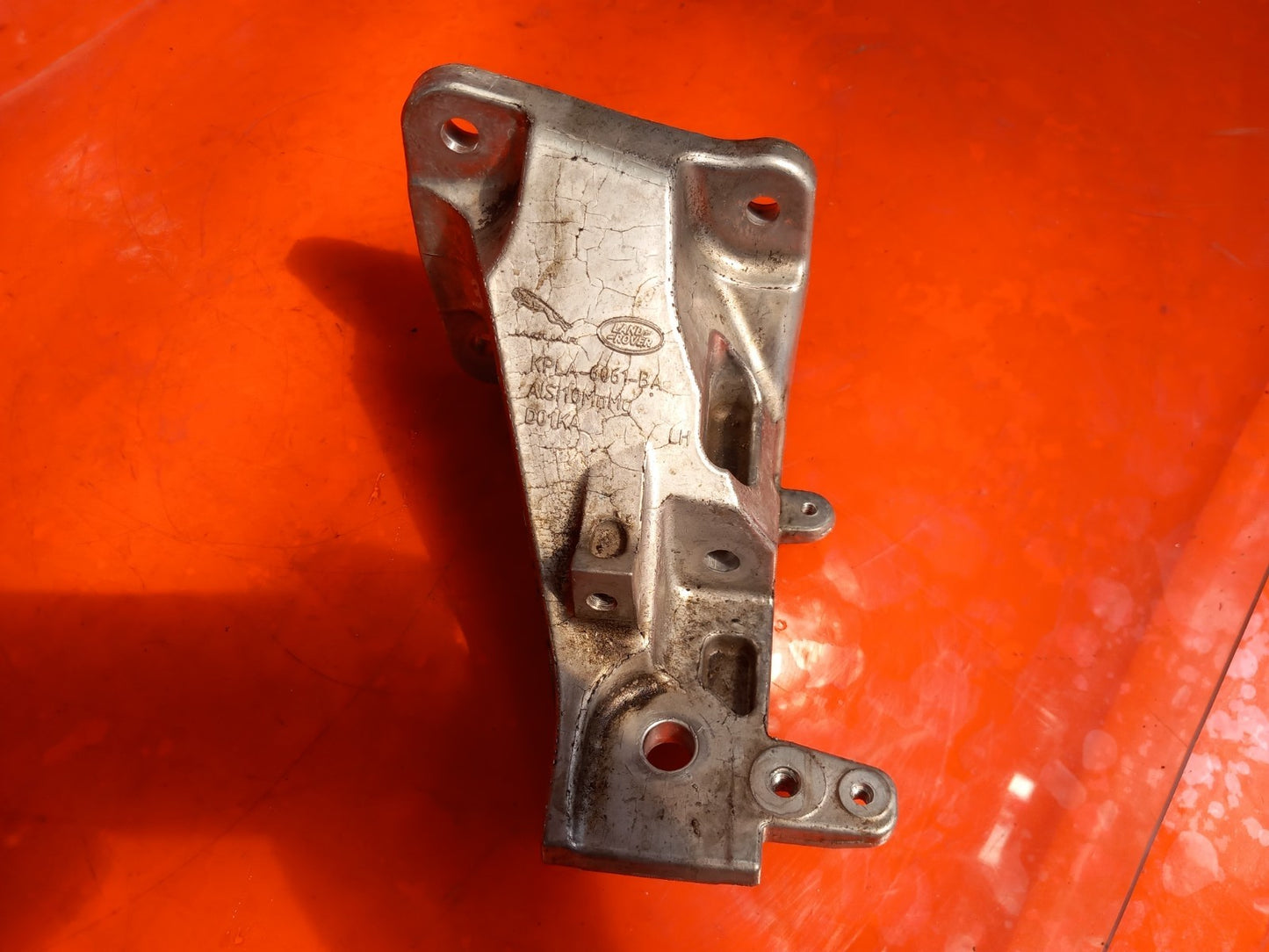 2025 Land Rover Defender L663 Left Side Engine Mount KPLA-6061-BA Warranty A396 - Image 2