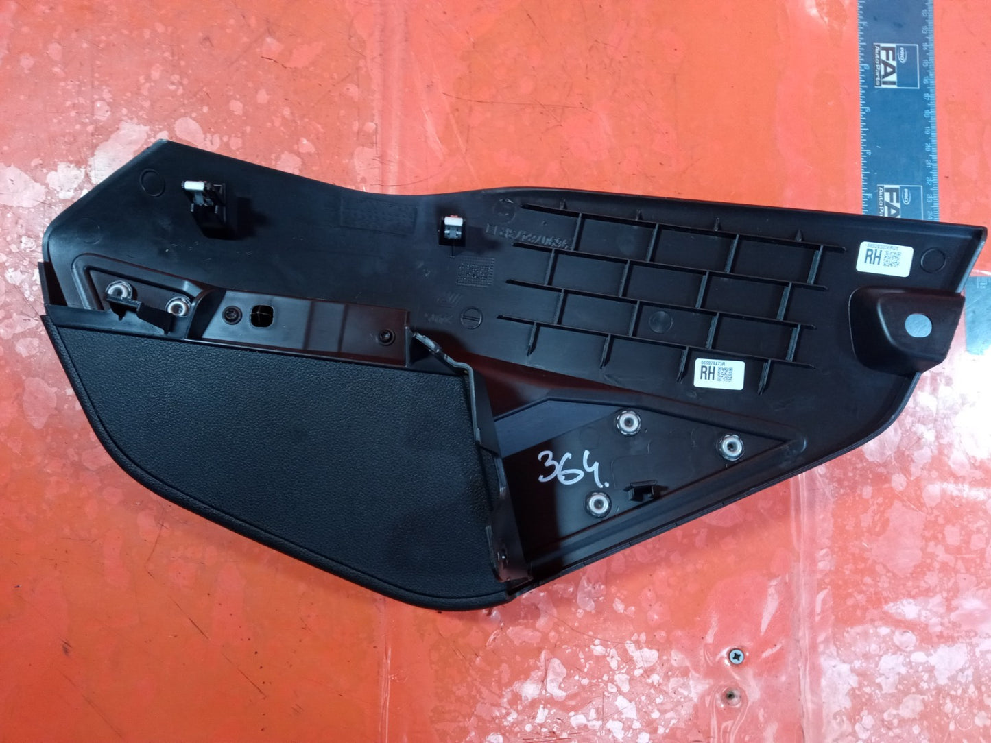 ✅2024 Dacia Duster Journey Centre Console Trim Right 689203836R + Warranty A364 - Image 3