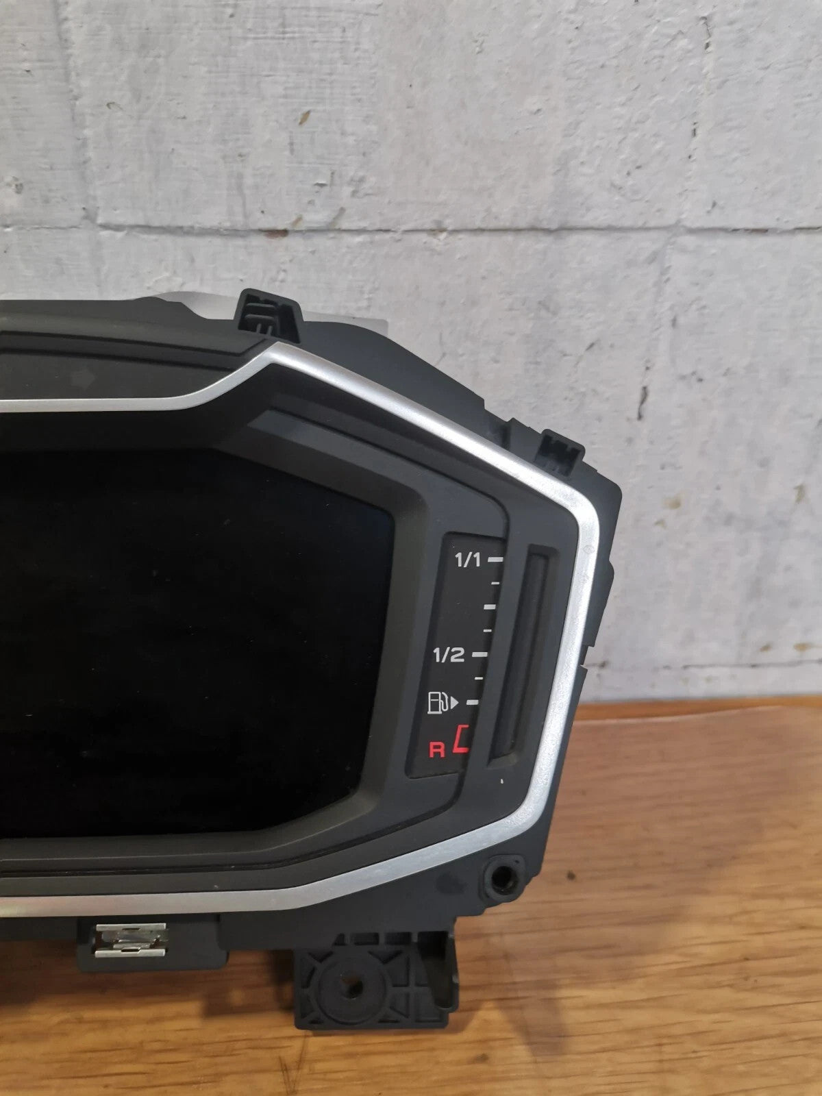 ebay-src:https://i.ebayimg.com/00/s/mtywmfgxmjaw/z/dp4aaeswd9rqib7k/$_57.jpg