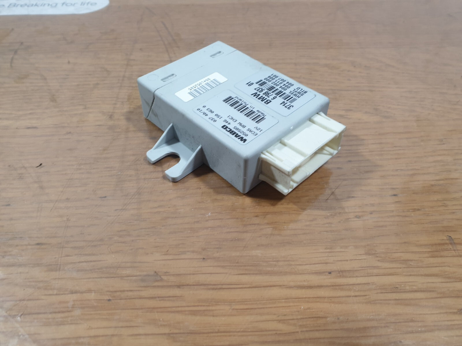 BMW 520D F11 2.0 DIESEL 2010 AIR SUSPENSION CONTROL MODULE ECU 6798937 Warranty - Image 5