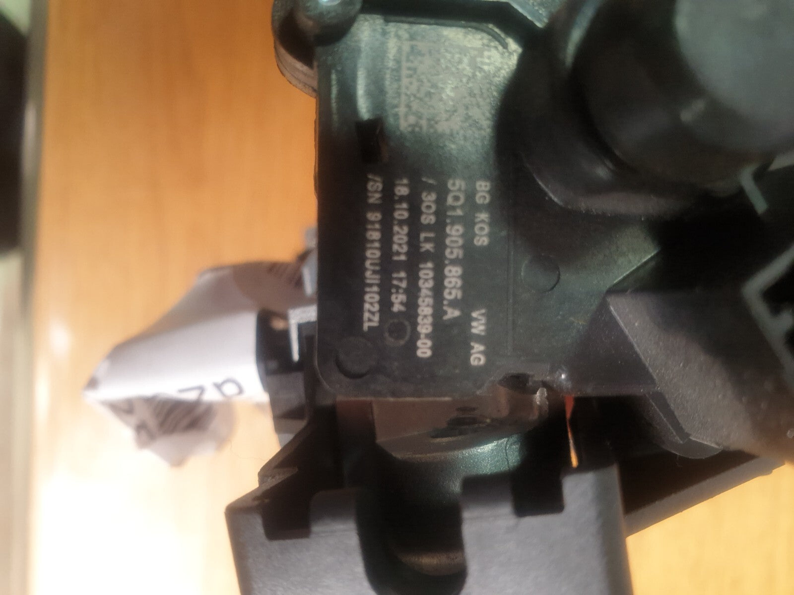 ebay-src:https://i.ebayimg.com/00/s/mtiwmfgxnjaw/z/hhsaaoswxkjmr5aj/$_57.jpg