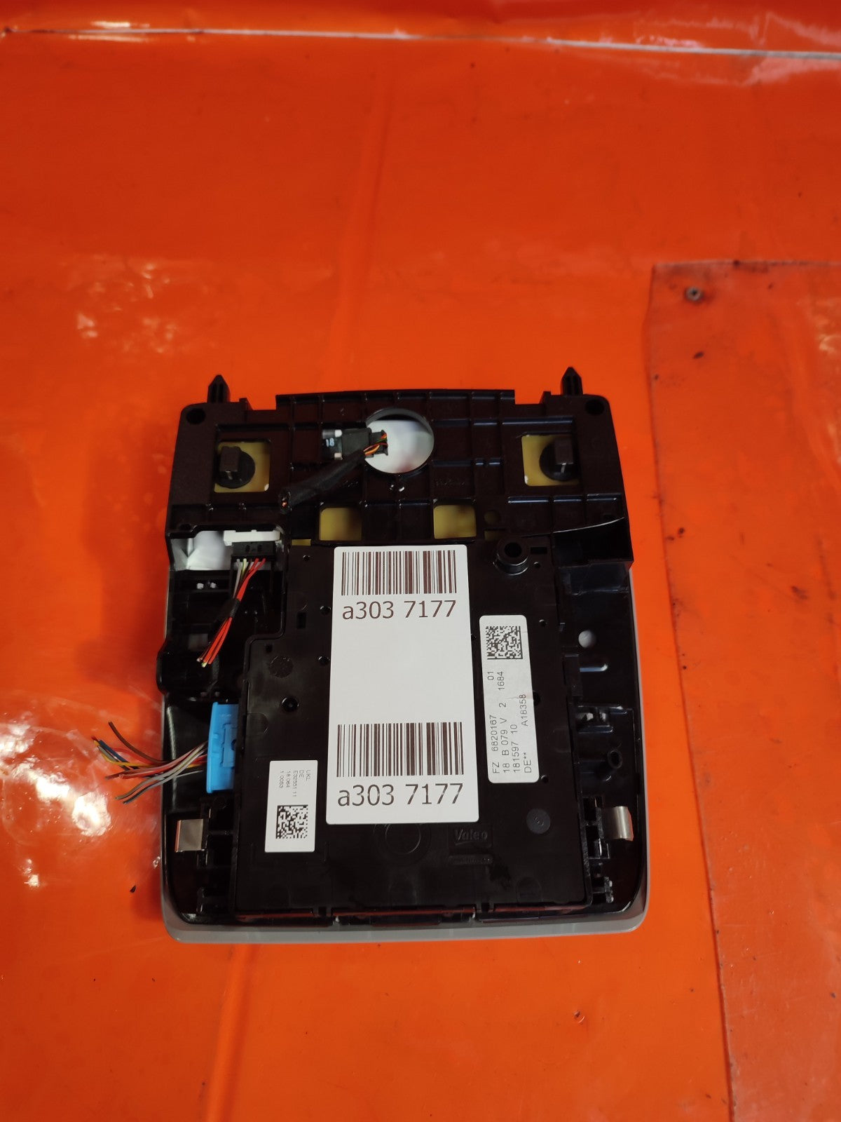 ✅BMW X1 F48 2.0 PETROL 2018 FRONT INTERIOR ROOF LIGHT 6820167 Warranty A303 - Image 9