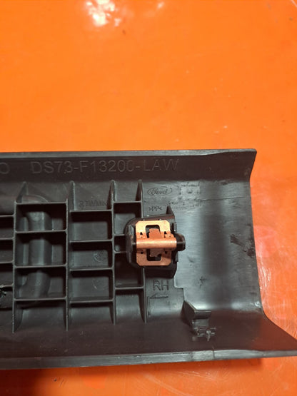 ebay-src:https://i.ebayimg.com/00/s/mtywmfgxmjaw/z/5tmaaoswajnocgbs/$_57.jpg