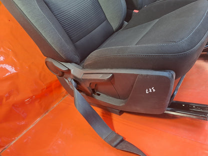 ✅Renault Megane Iconic 1.3 Petrol 2019 Front Seats Pair Warranty A387 - Image 11