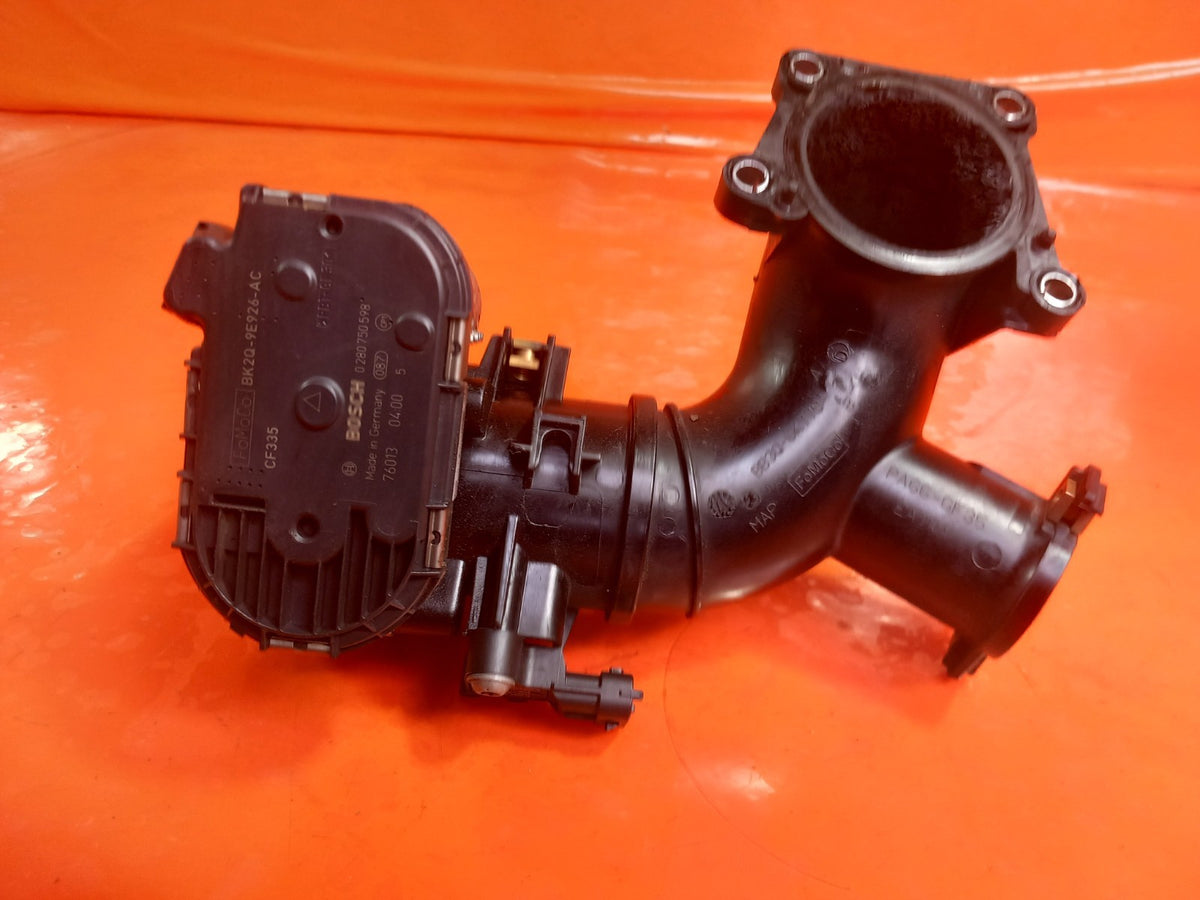 ebay-src:https://i.ebayimg.com/00/s/mtiwmfgxnjaw/z/p4waaeswbztqtjxf/$_57.jpg