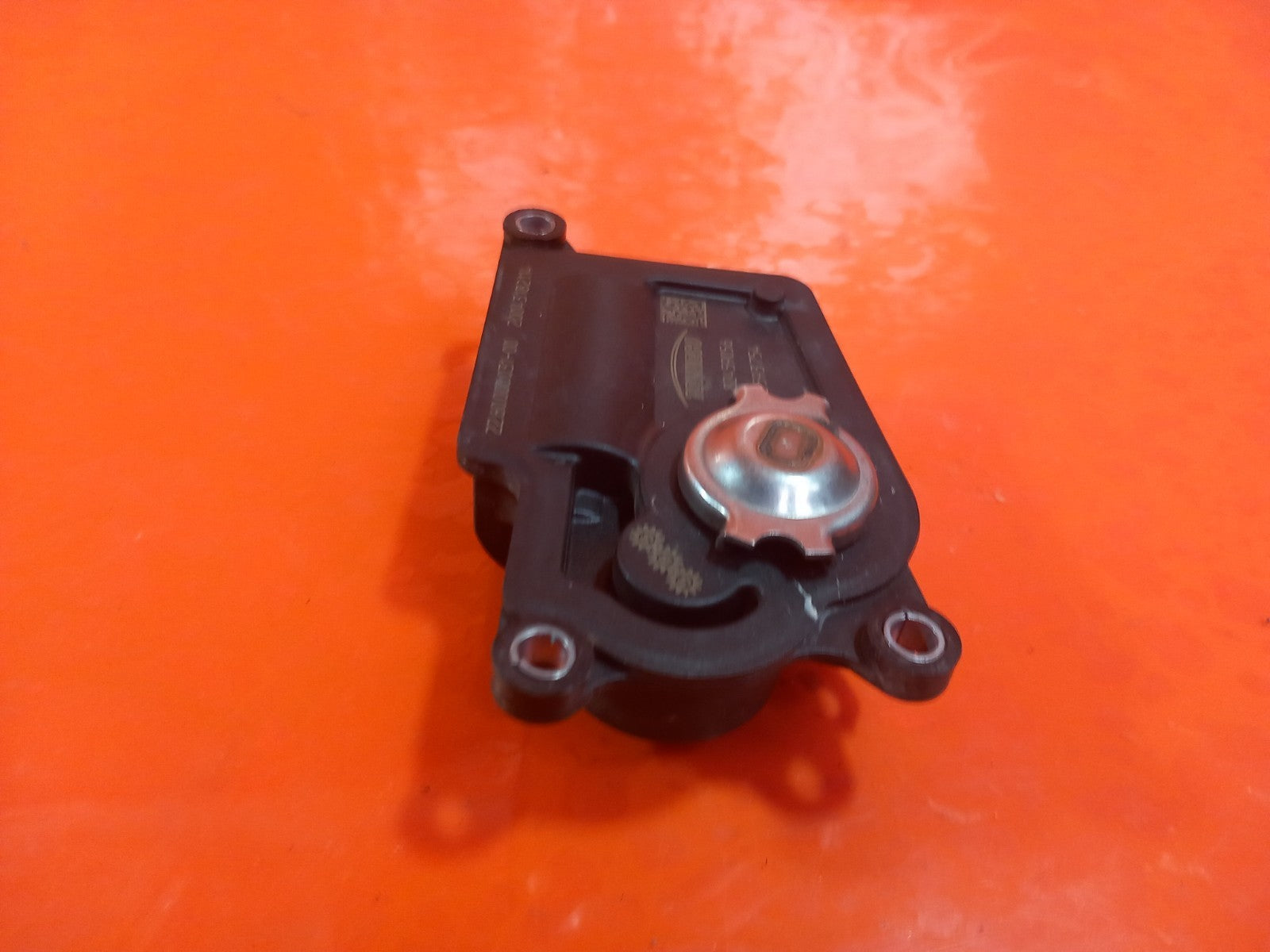 ebay-src:https://i.ebayimg.com/00/s/mtiwmfgxnjaw/z/dvoaaeswzpbqnbbb/$_57.jpg