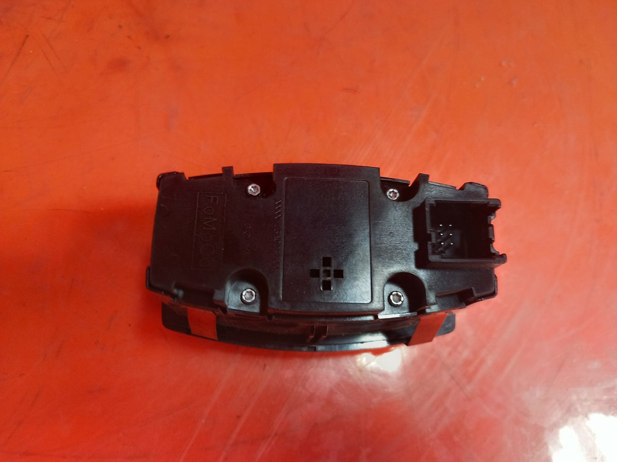 ebay-src:https://i.ebayimg.com/00/s/mtiwmfgxnjaw/z/xwgaaesw2bhqgwgx/$_57.jpg
