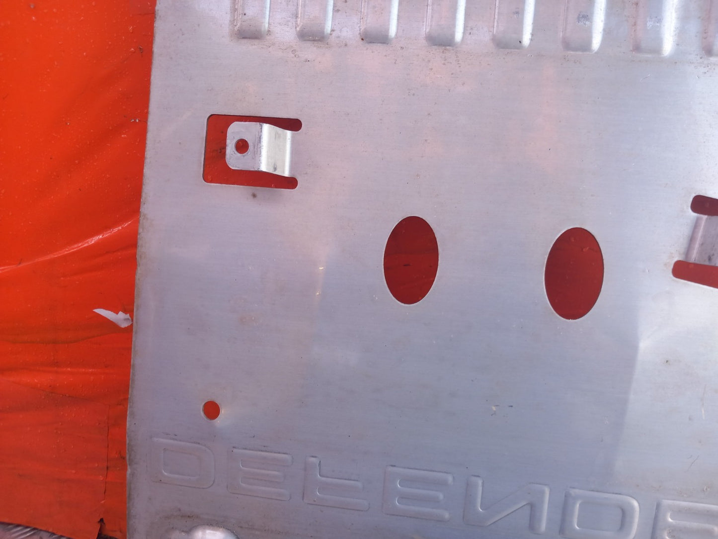 Land Rover Defender L663 3.0 Diesel 2025 Engine Undertray Splash Guard Warranty - Image 9