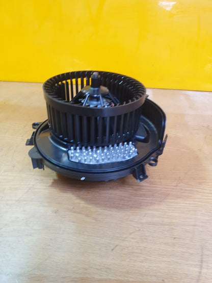 ebay-src:https://i.ebayimg.com/00/s/mtywmfgxmjaw/z/7leaaoswqnnmbc-s/$_57.jpg