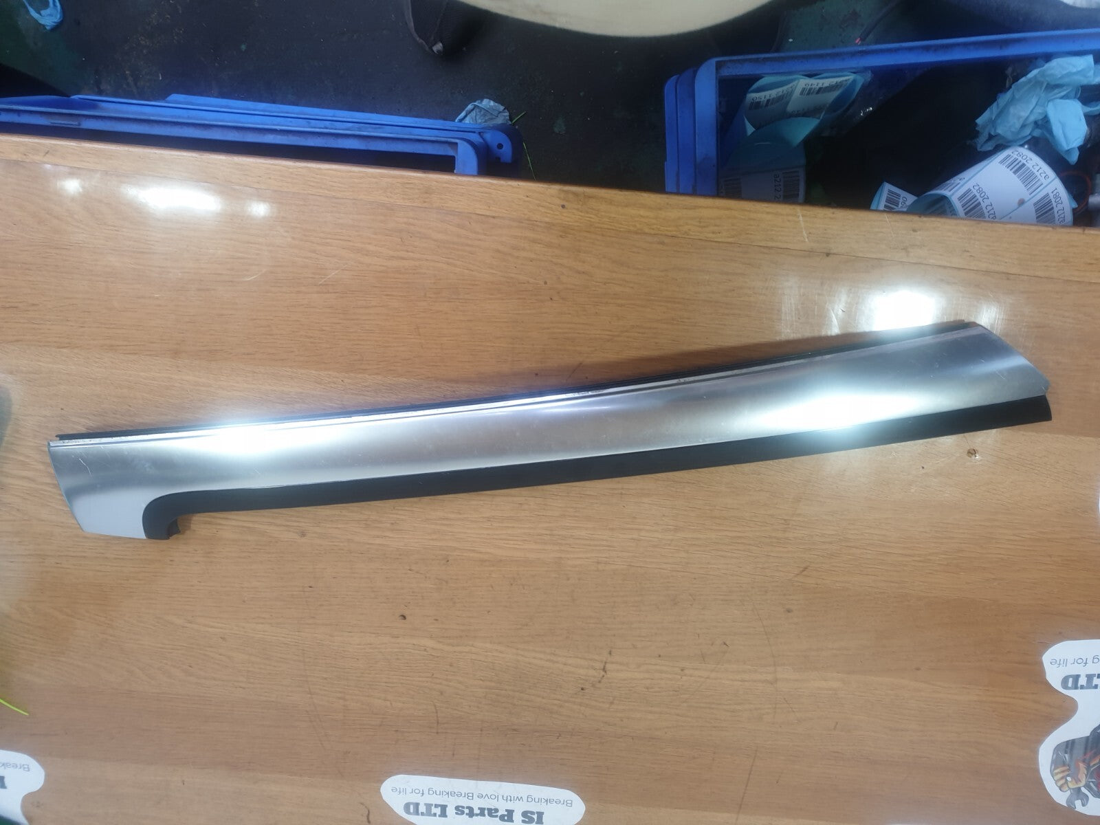 2012 AUDI A5 S LINE 2.0D LEFT WINDSCREEN PILLAR TRIM 8F0853265A + WARRANTY A218 - Image 1