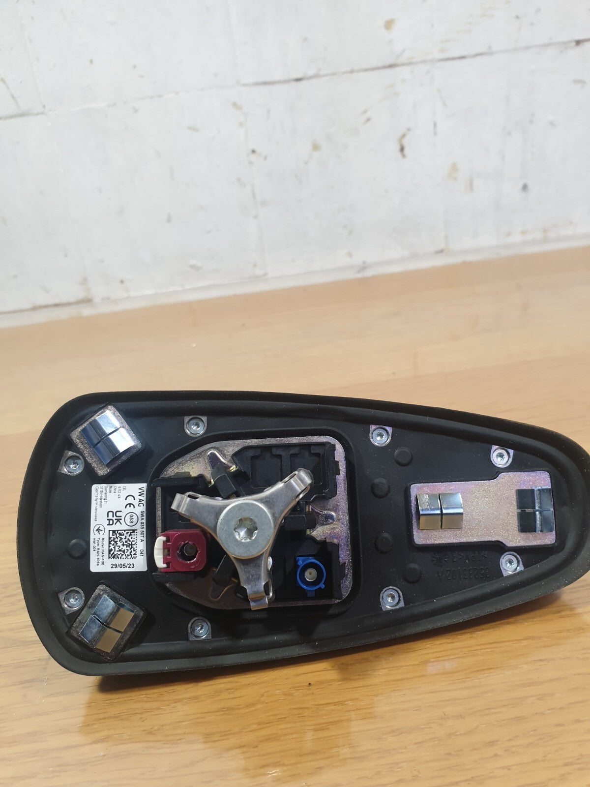 ebay-src:https://i.ebayimg.com/00/s/mtywmfgxmjaw/z/~dqaaoswcahmupn-/$_57.jpg