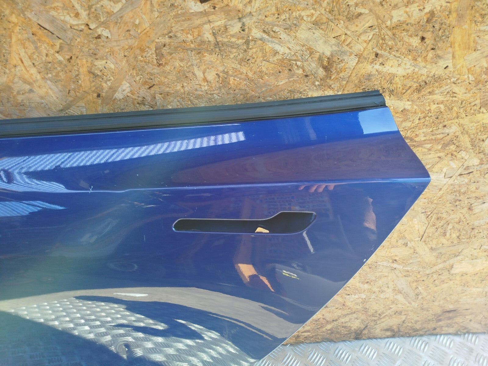 ✅TESLA MODEL 3 LONG RANGE 2020 rear LEFT DOOR BLUE Dent A266 - Image 5