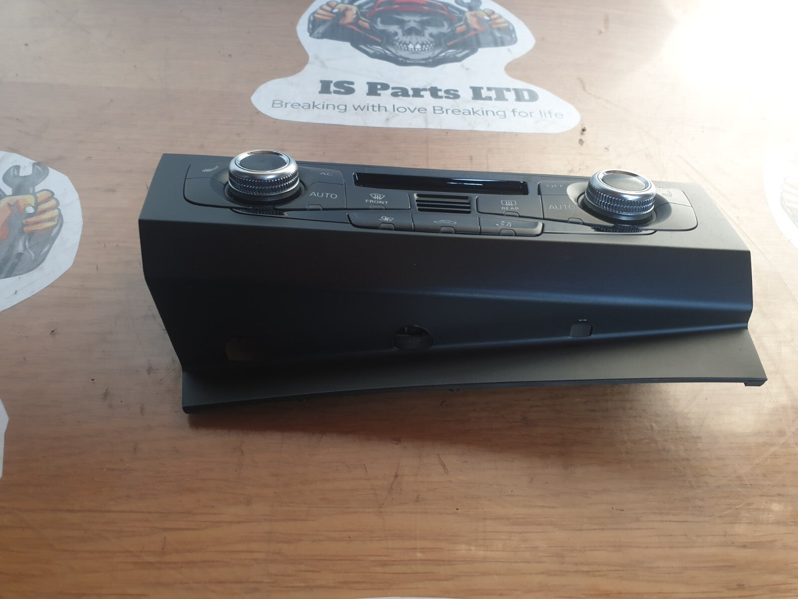 ebay-src:https://i.ebayimg.com/00/s/mtiwmfgxnjaw/z/u2gaaoswtebm9dqe/$_57.jpg