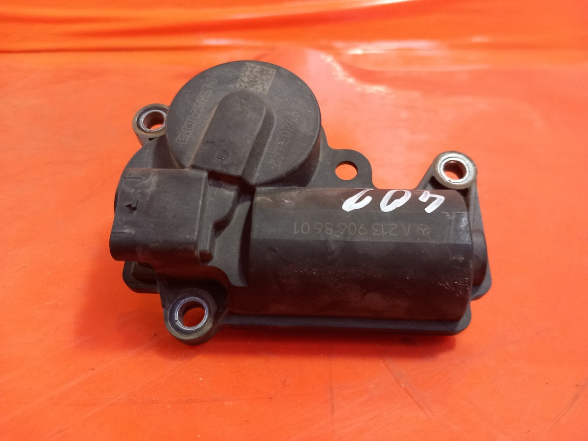 ebay-src:https://i.ebayimg.com/00/s/mtiwmfgxnjaw/z/uieaaesws4lqgamj/$_57.jpg