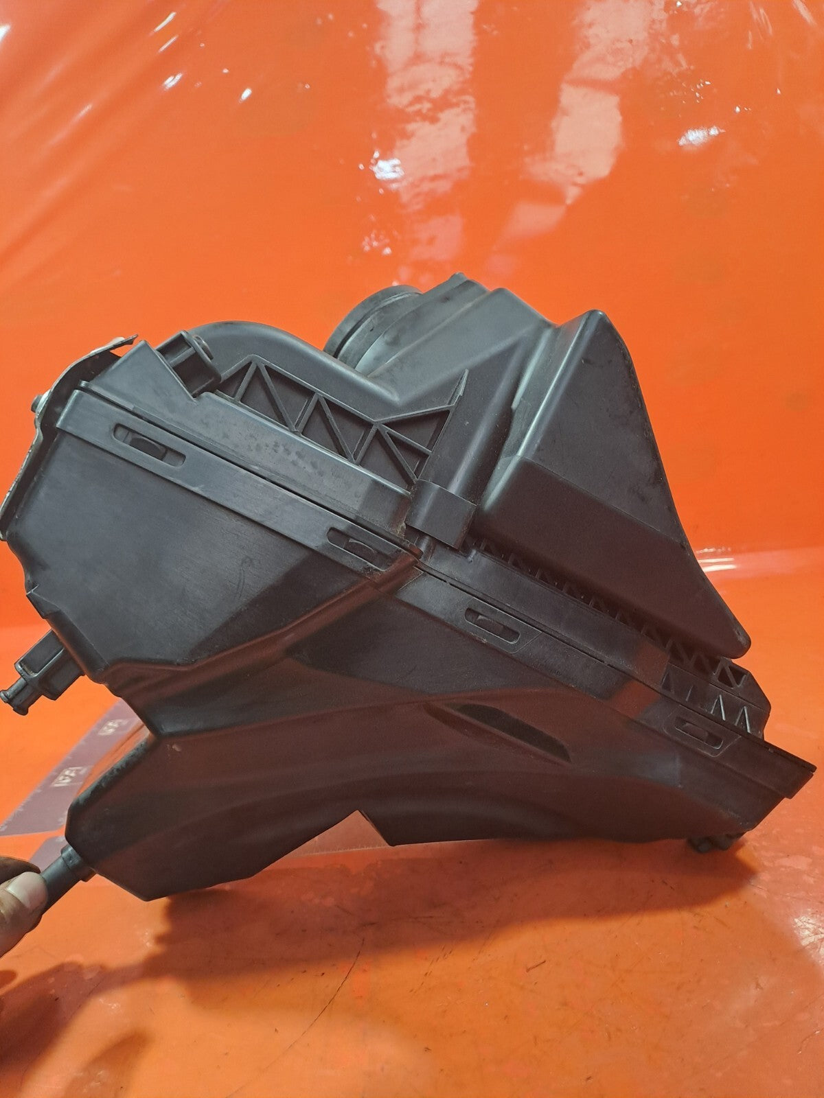 ✅Audi A5 Tfsi Cvt Cabriolet 2012 1.8 Petrol AIR FILTER BOX HOUSING 8R0133837S - Image 9