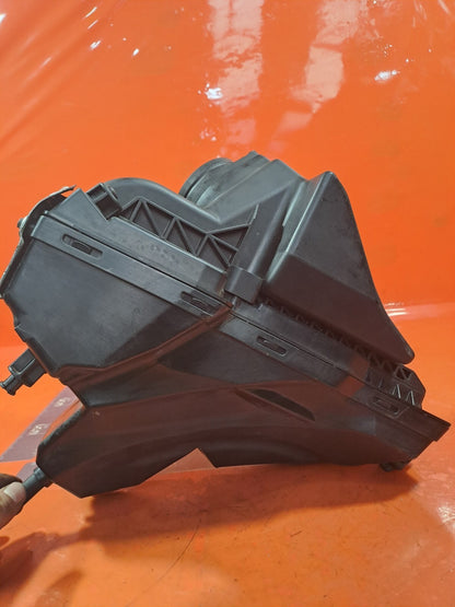 ✅Audi A5 Tfsi Cvt Cabriolet 2012 1.8 Petrol AIR FILTER BOX HOUSING 8R0133837S - Image 9