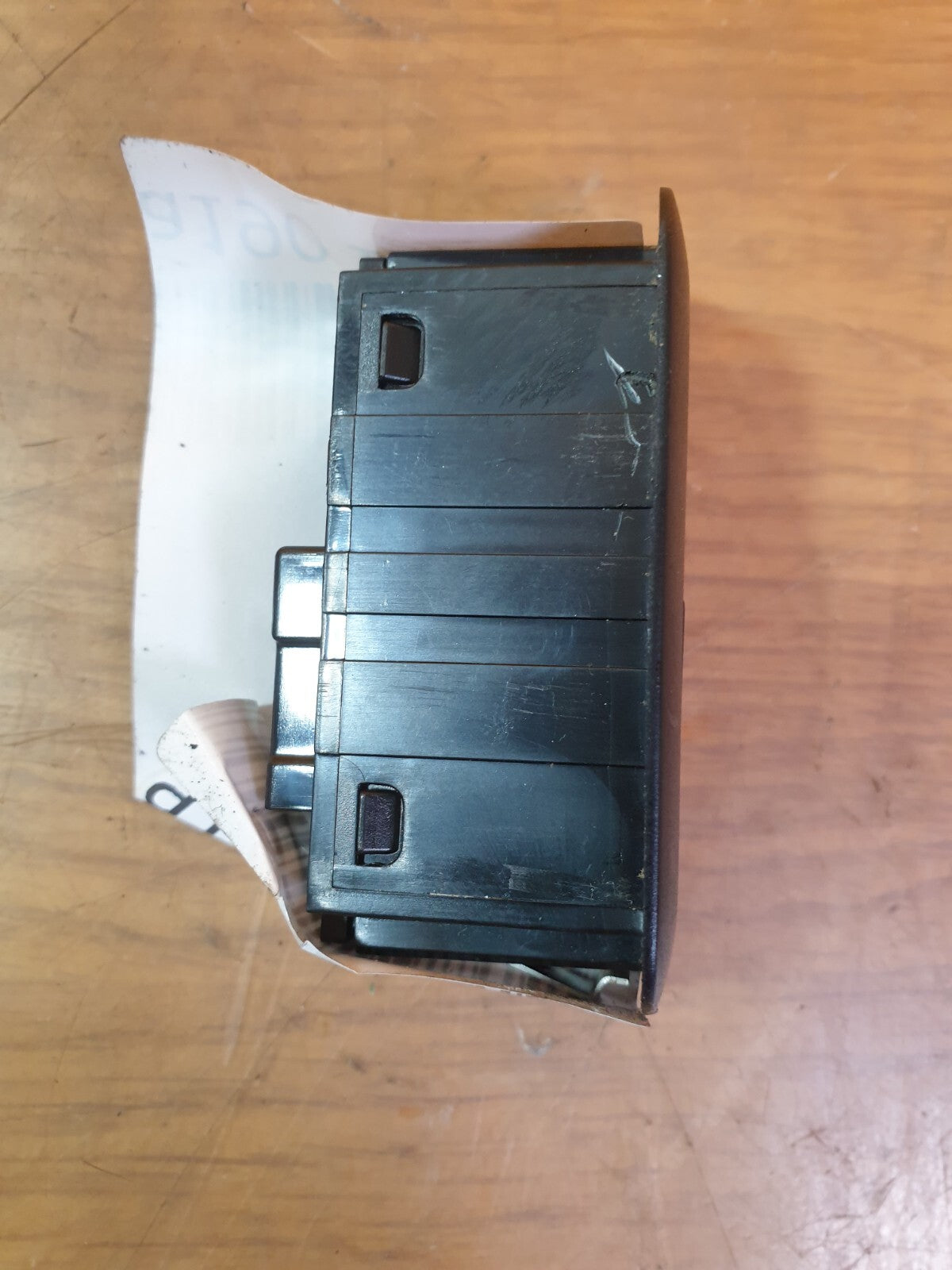 ✅BMW I4 G26 E-DRIVE 40M SPORT 2023 BOOT LID TAILGATE RELEASE SWITCH BUTTON A190 - Image 3