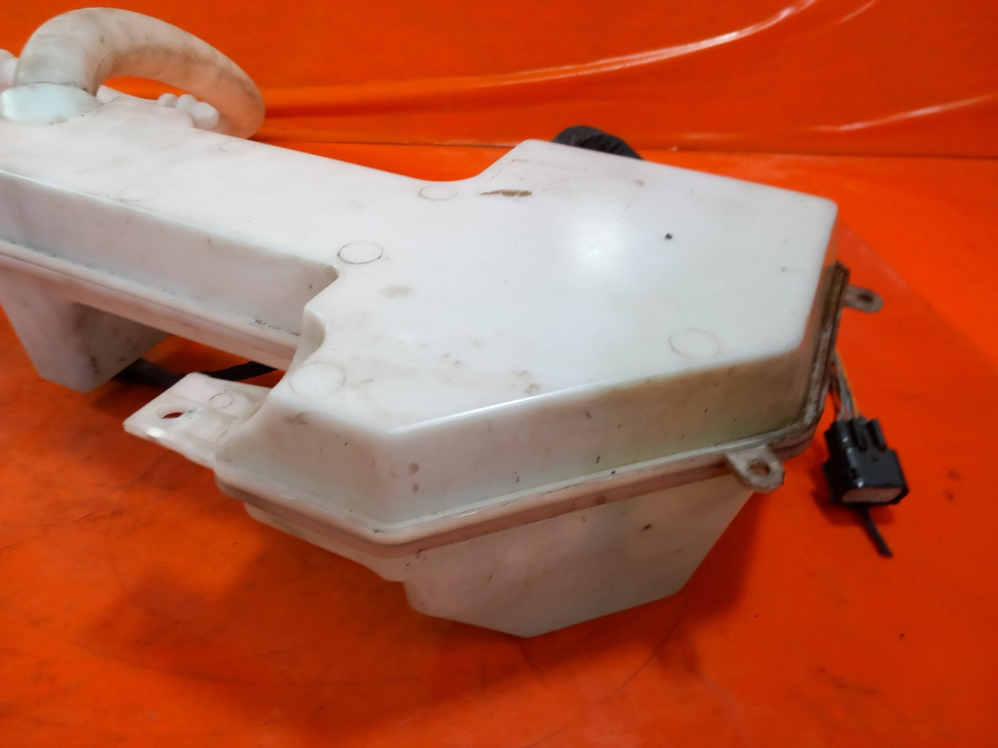 Ford Transit Custom 2.0 Diesel 2023 Windscreen Washer Bottle Tank Warranty A404 - Image 12