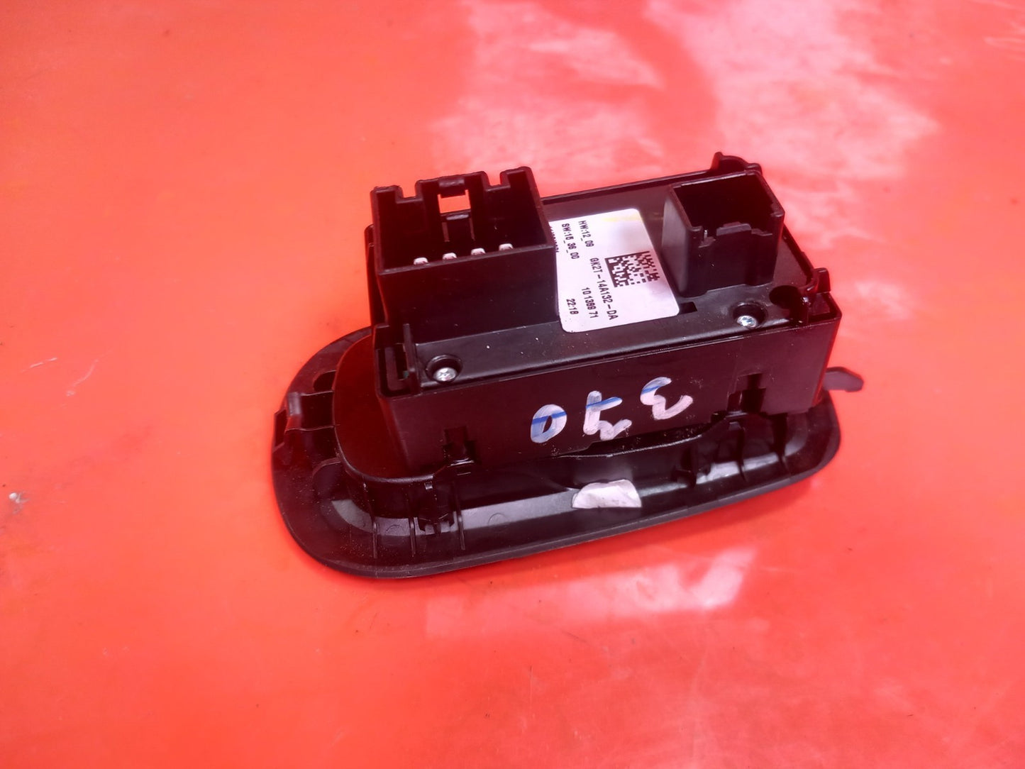 ✅2021 Ford Transit Custom Front Right Door Window Switch GK2T-14A132-DA A370 - Image 9