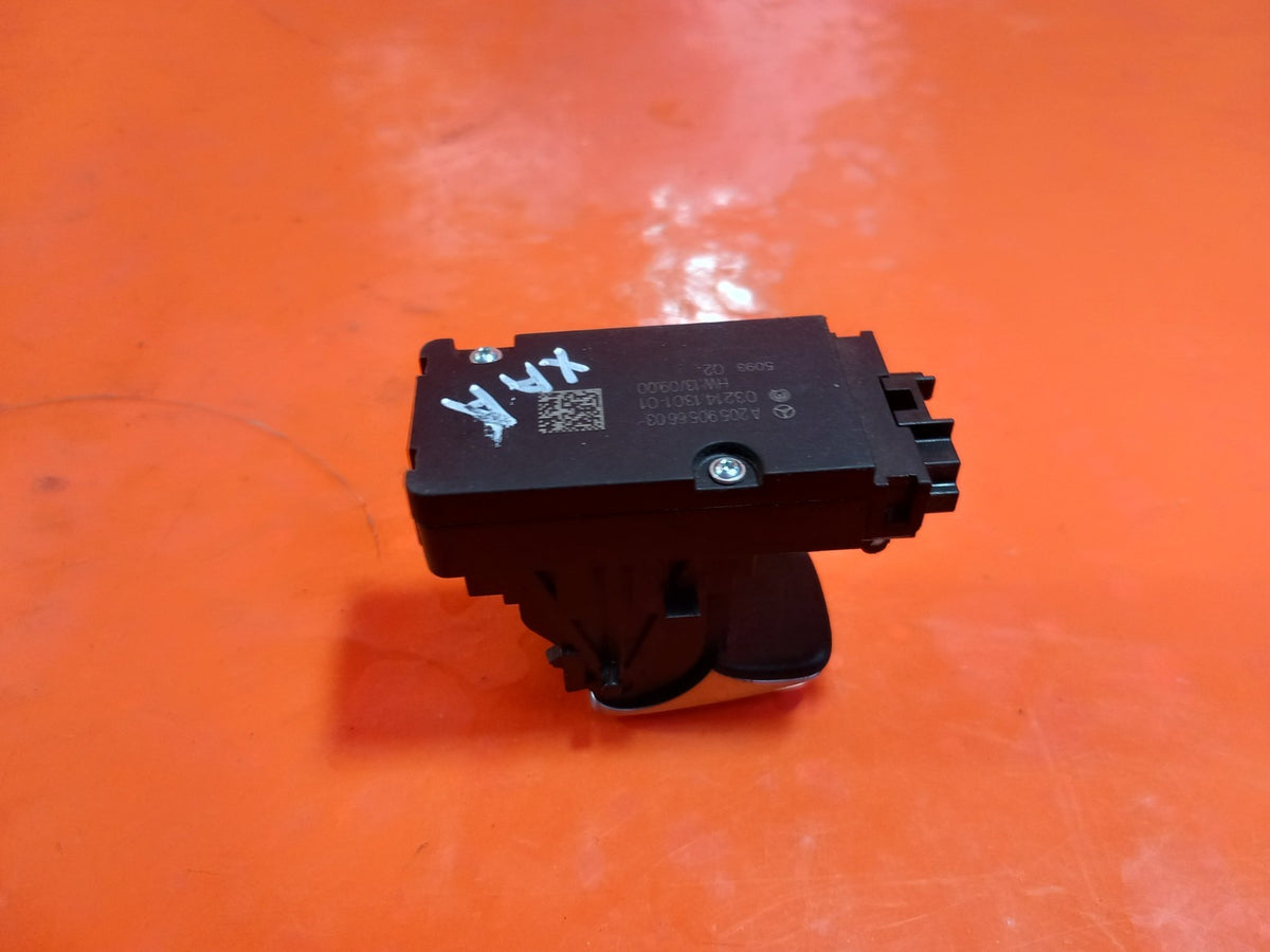 ebay-src:https://i.ebayimg.com/00/s/mtiwmfgxnjaw/z/draaaeswdszqvhs2/$_57.jpg