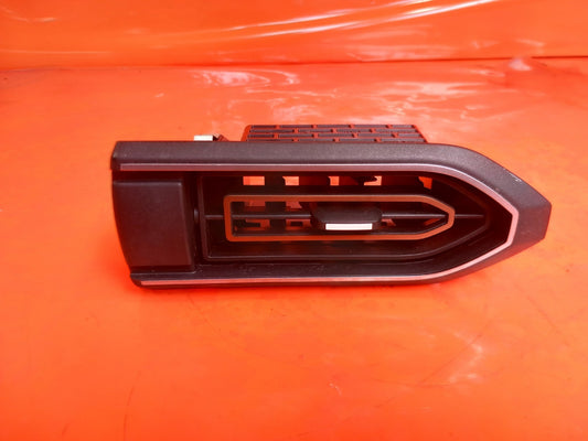 Dacia Jogger 1.0 Petrol 2024 Right Side Dashboard Air Vent 687604537R Warranty - Image 2