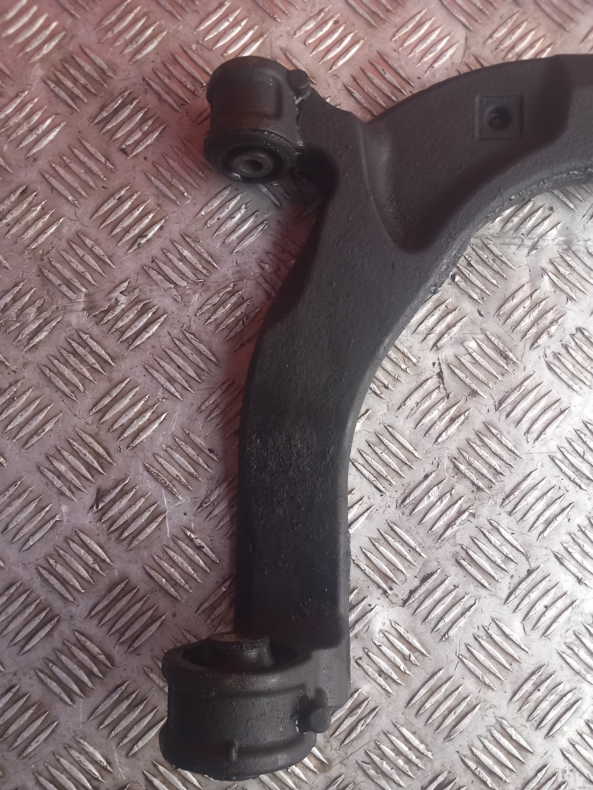2021 VW Transporter T30 Front Right Lower Control Arm 7E0407166B Warranty A410 - Image 3