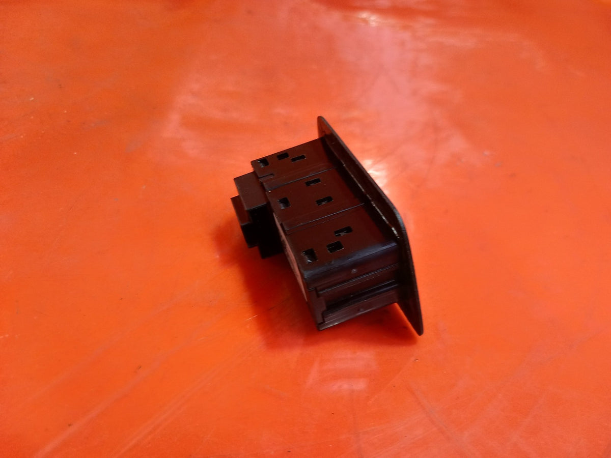 ebay-src:https://i.ebayimg.com/00/s/mtiwmfgxnjaw/z/1hsaaeswy0vqgbcl/$_57.jpg