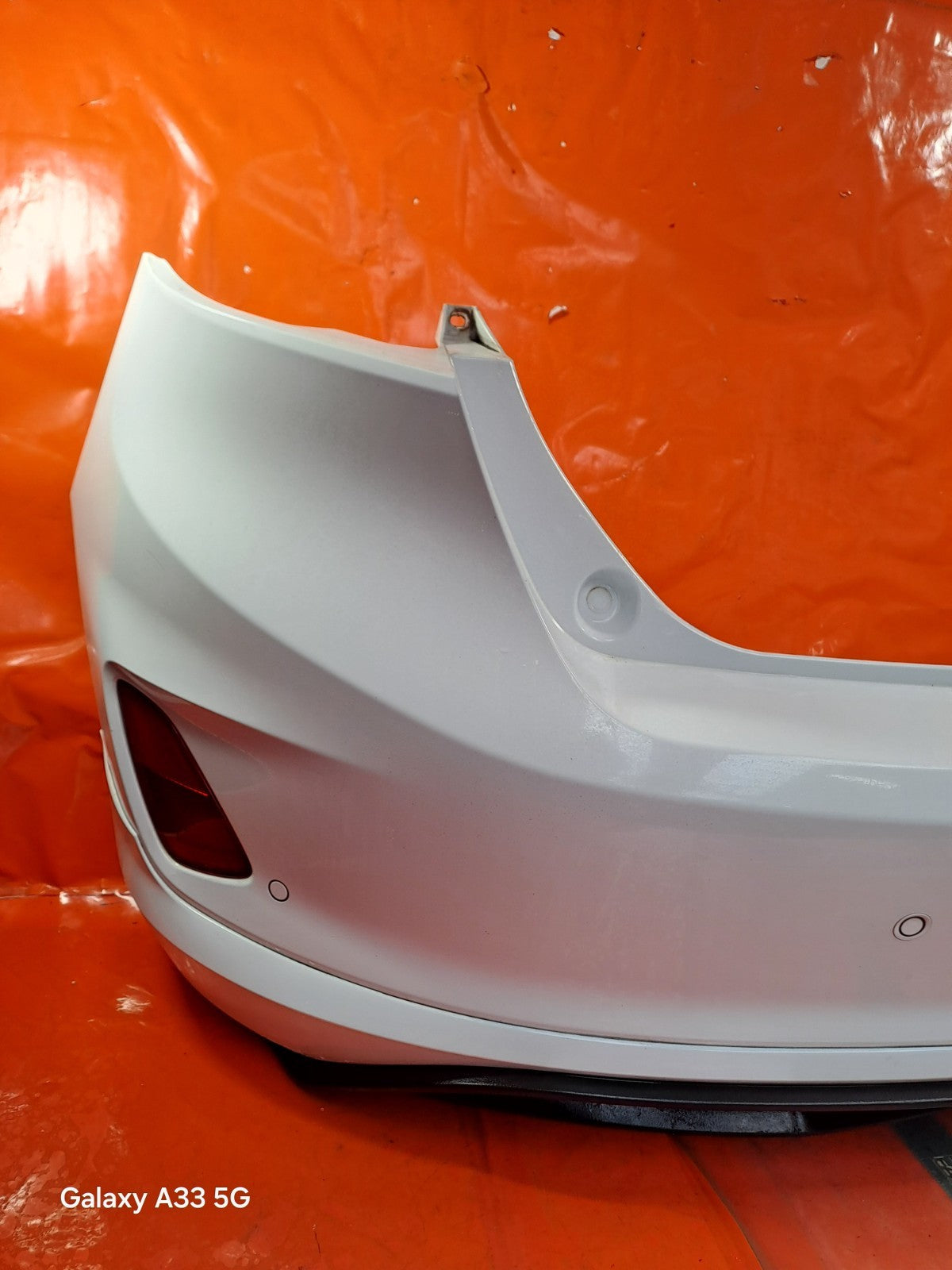 ✅2018 FORD FIESTA ST-LINE X REAR BUMPER FROZEN WHITE + WARRANTY - Image 5