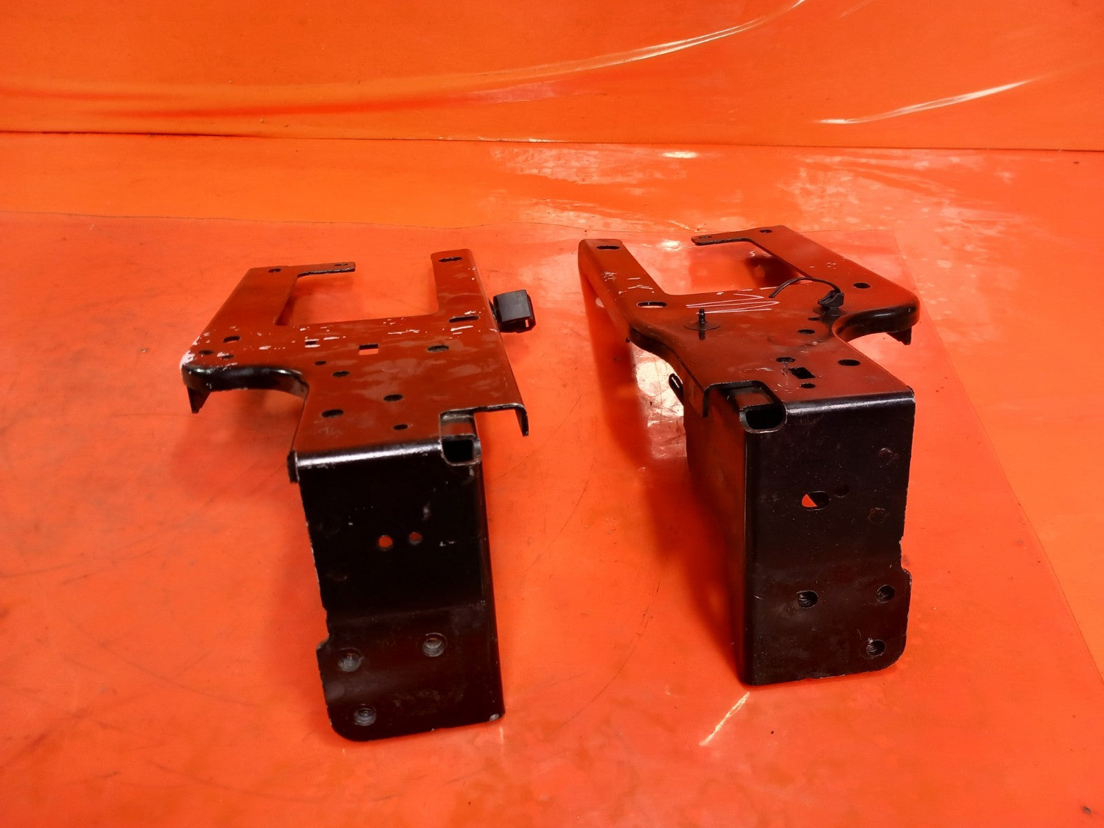 ebay-src:https://i.ebayimg.com/00/s/mtiwmfgxnjaw/z/ygsaaeswzerqja4q/$_57.jpg