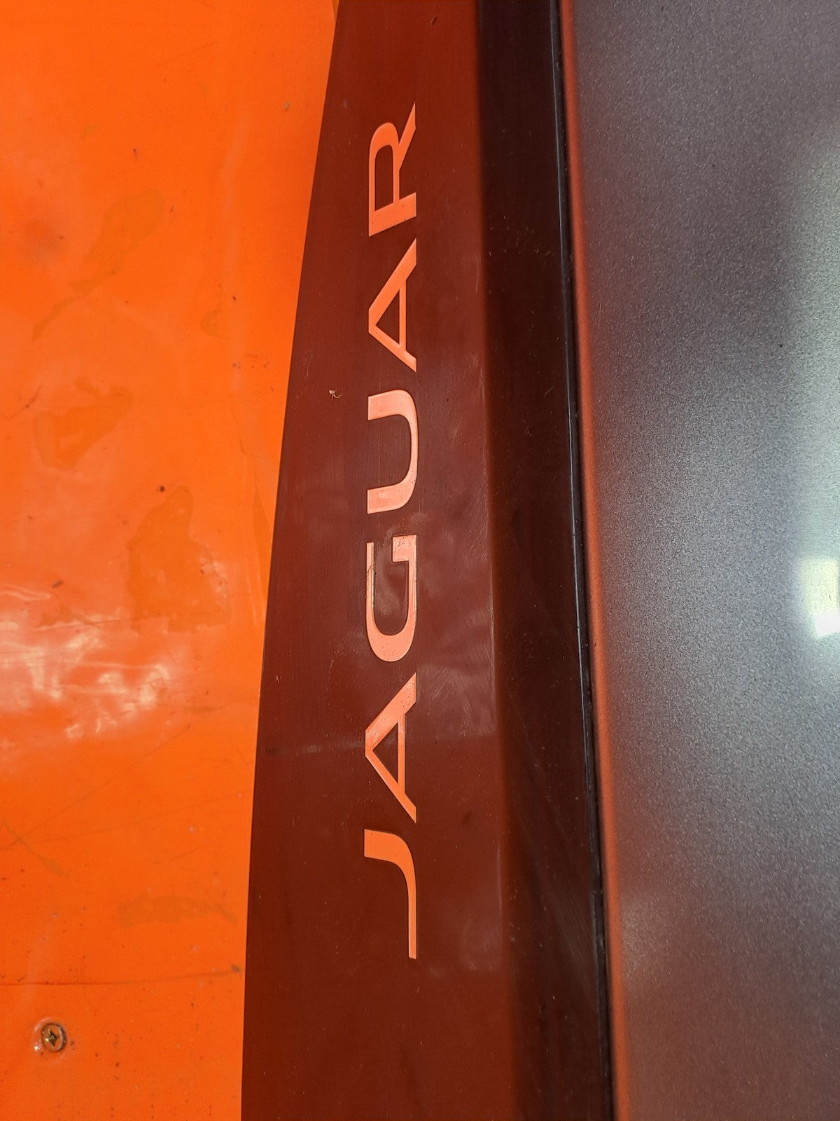 ✅2020 Jaguar I-Pace X590 Front Right Door Lower Molding J9D3-21064-A A375 - Image 5