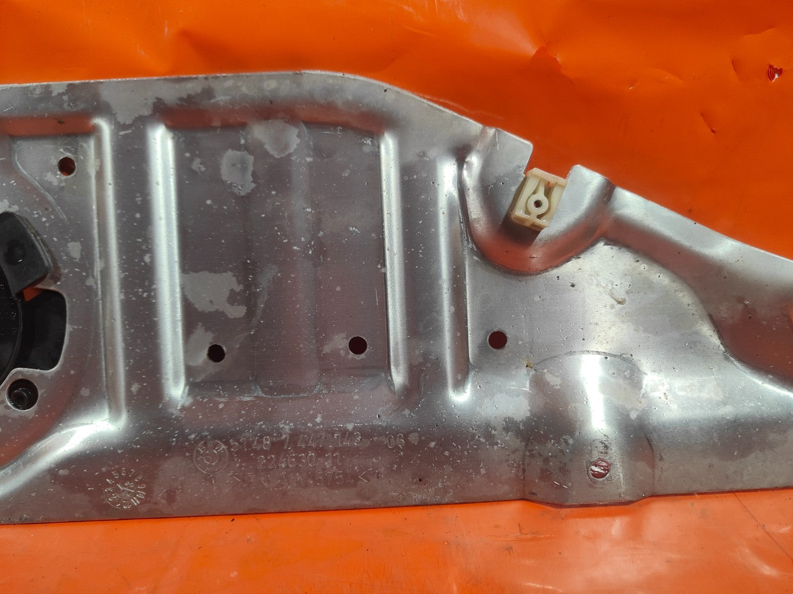 ebay-src:https://i.ebayimg.com/00/s/mtiwmfgxnjaw/z/cwqaaeswp4fpar06/$_57.jpg