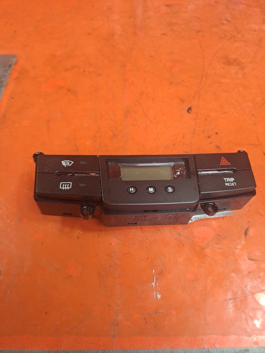 ✅Ssangyong Korando S 2013 2.0 Diesel HAZARD TRIP SWITCH DIGITAL CLOCK 202008971 - Image 1