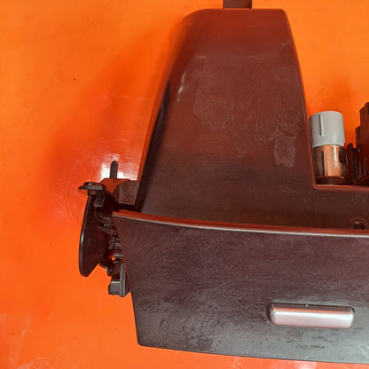 ✅Ford Galaxy Zetec 2017 2.0 Diesel Ashtray&USB Port Input Socket EM2B-R061A07-AB - Image 3
