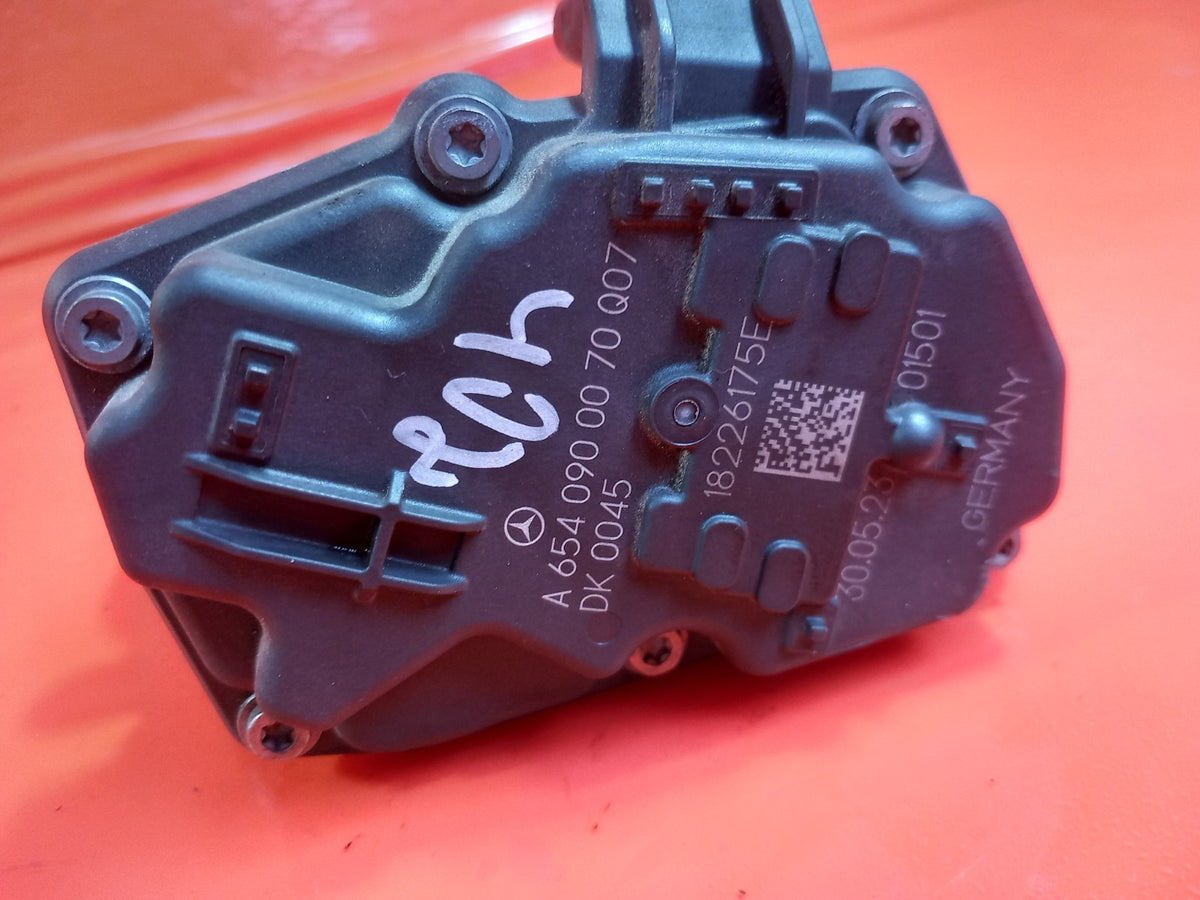 ebay-src:https://i.ebayimg.com/00/s/mtiwmfgxnjaw/z/fusaaeswotxqfsih/$_57.jpg