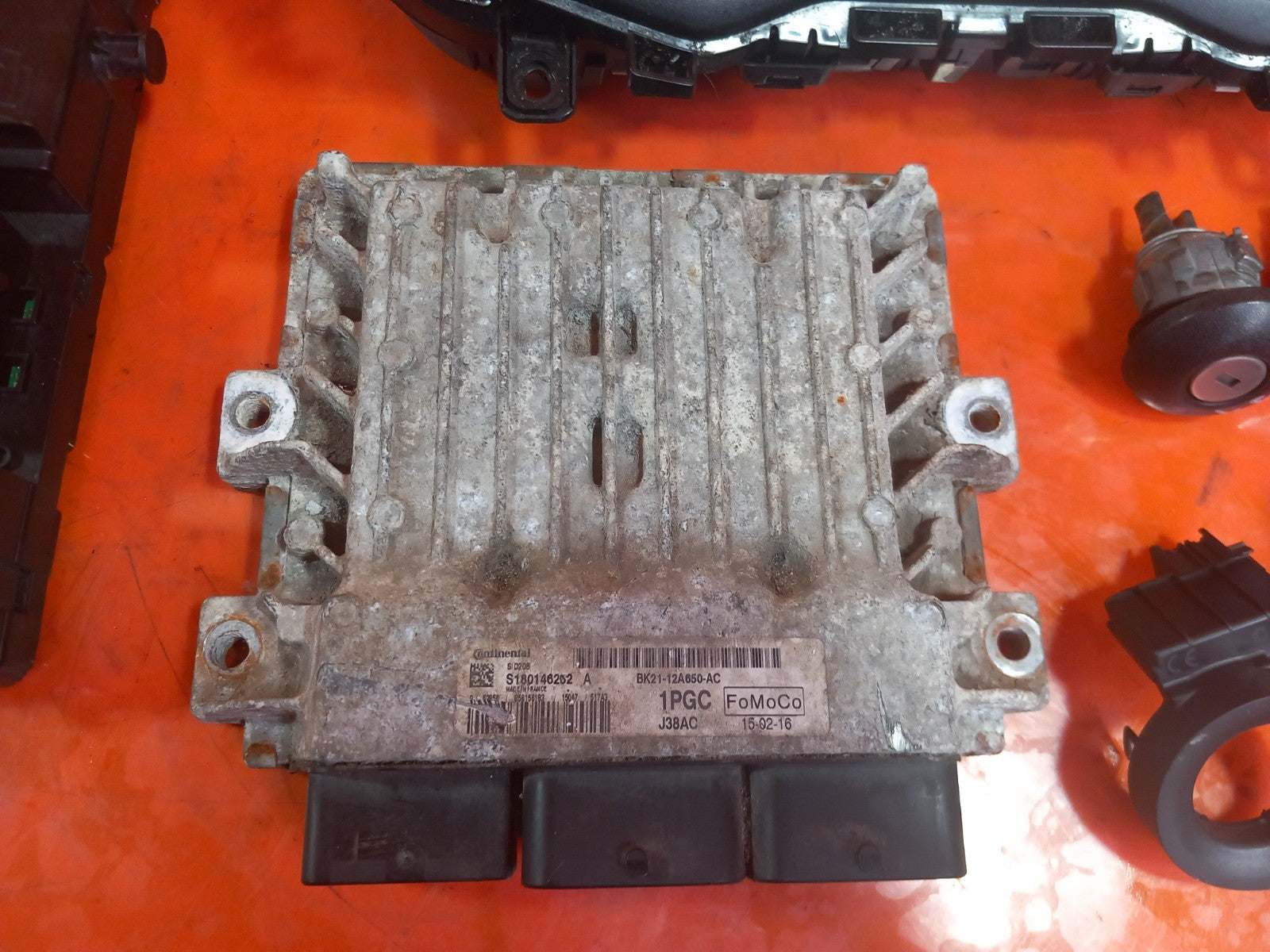 ebay-src:https://i.ebayimg.com/00/s/mtiwmfgxnjaw/z/lm8aaeswldzqacup/$_57.jpg