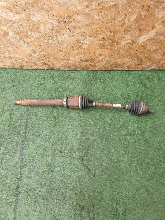 2013 VOLVO V40 FRONT RIGHT DRIVER SIDE DRIVESHAFT P31280678 + WARRANTY xAA - Image 1