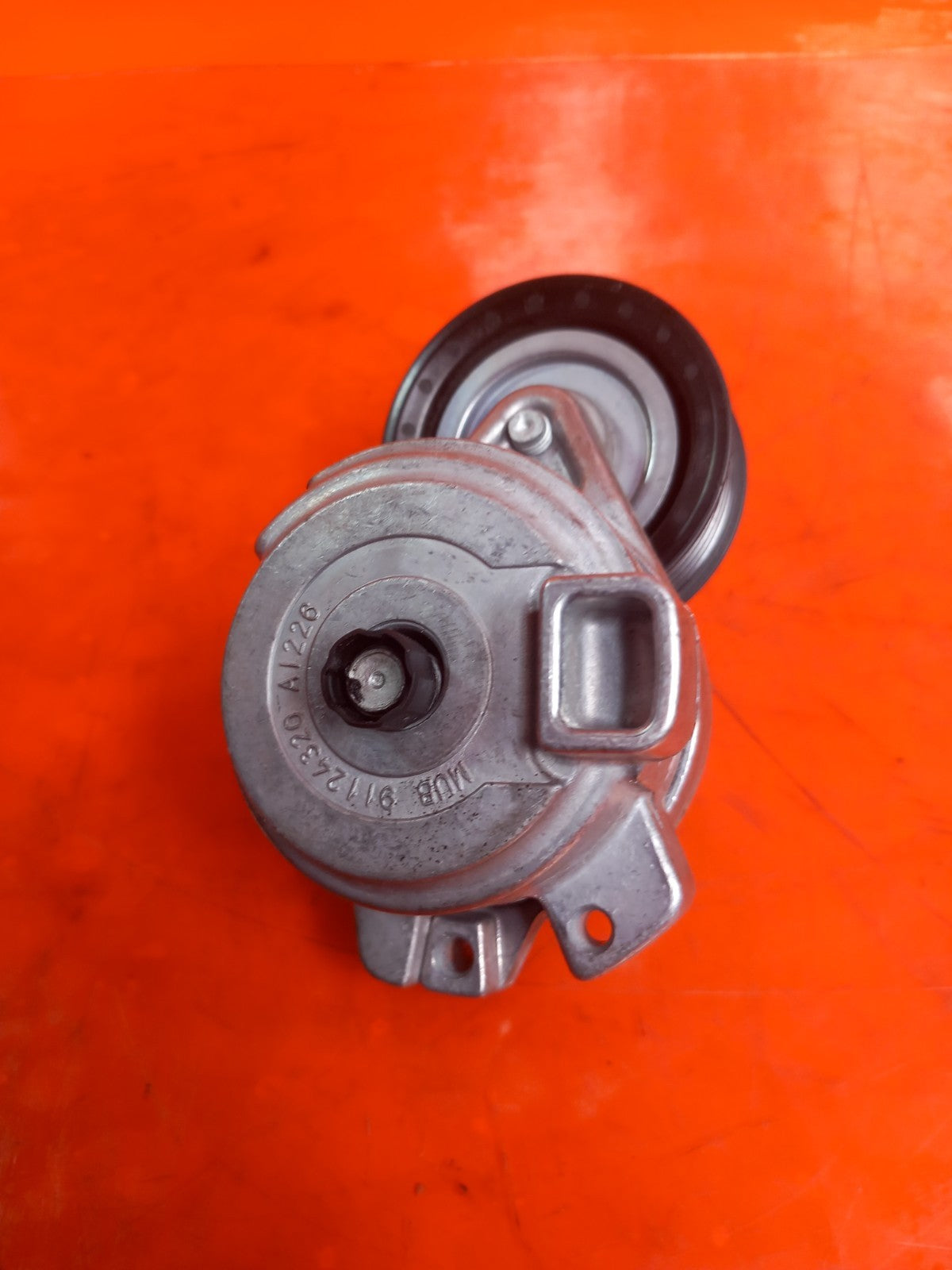 ebay-src:https://i.ebayimg.com/00/s/mtywmfgxmjaw/z/gp4aaeswkvdqdkcn/$_57.jpg
