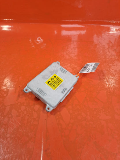 2024 HYUNDAI IONIQ 5 HEADLAMP CONTROL MODULE BALLAST 92180-GI110 + WARRANTY A226 - Image 4