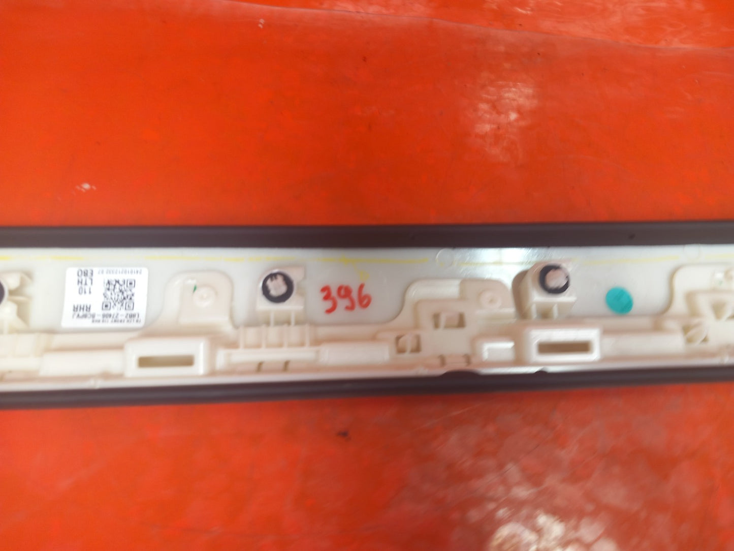 2025 Land Rover Defender L663 Door Trim Rear Right L8B2-27406-BC Warranty A396 - Image 7