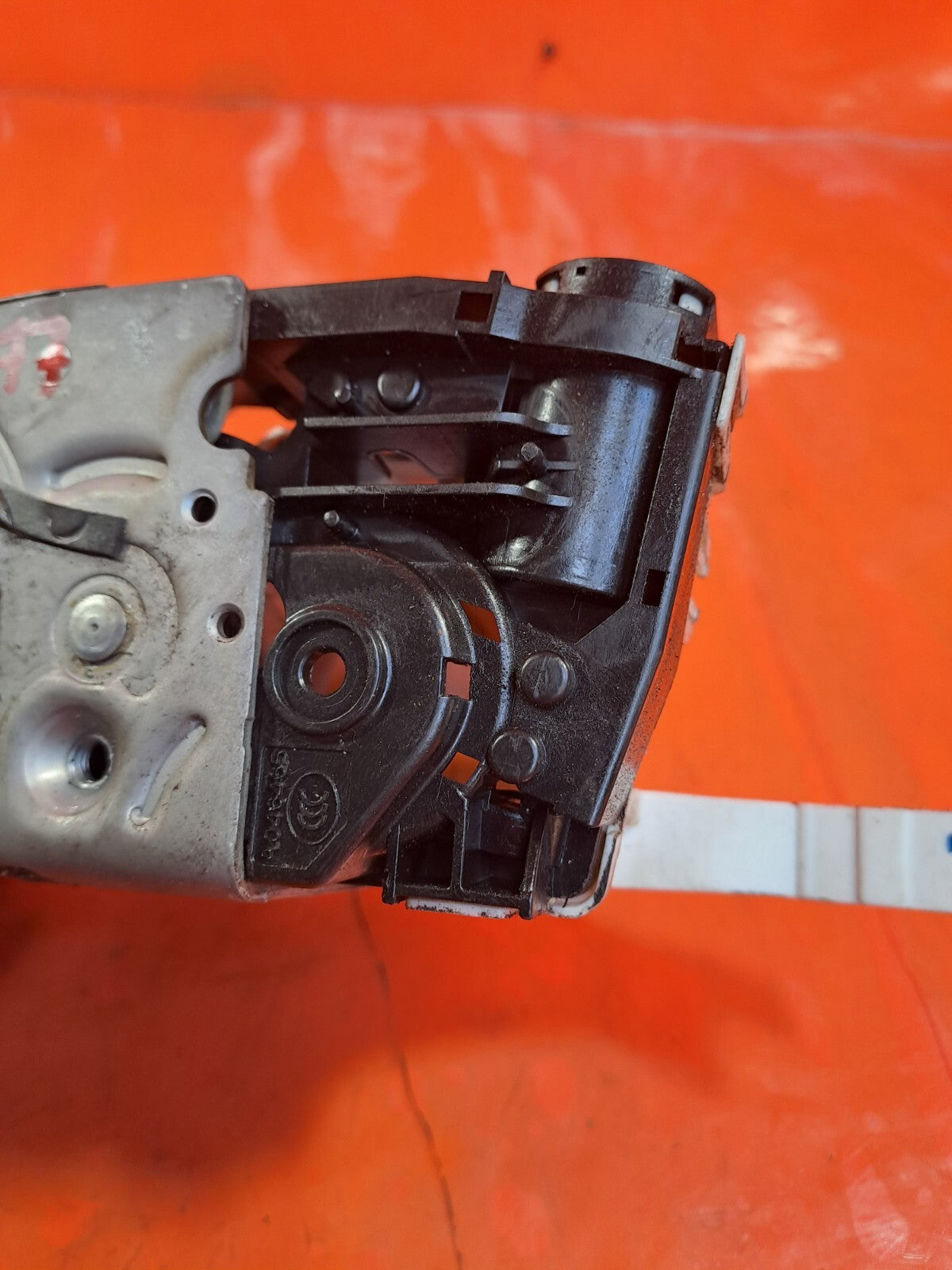 ebay-src:https://i.ebayimg.com/00/s/mtywmfgxmjaw/z/vuaaaoswbyxn~lem/$_57.jpg
