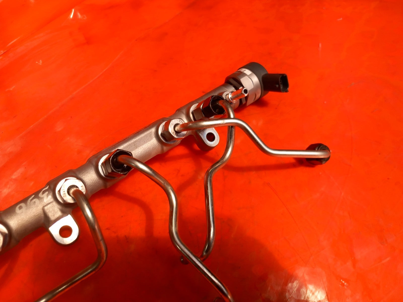 2025 Land Rover Defender L663 3.0 Diesel Fuel Rail K6D3-9D280-AA Warranty A396 - Image 9