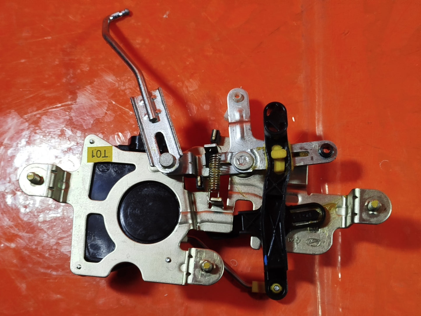 ✅2010 HYUNDAI I800 2.5D REAR BOOT TAILGATE LOCK + WARRANTY A325 - Image 4