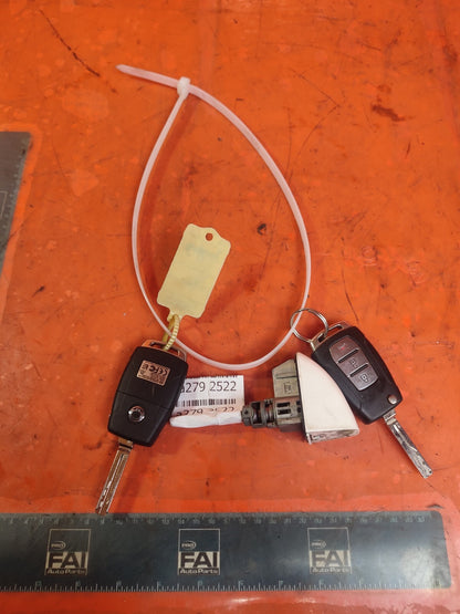 ✅2016 SSANGYONG TIVOLI ELX 3 BUTTON REMOTE FLIP KEY FOB 87510-35050 + WARRANTY - Image 1