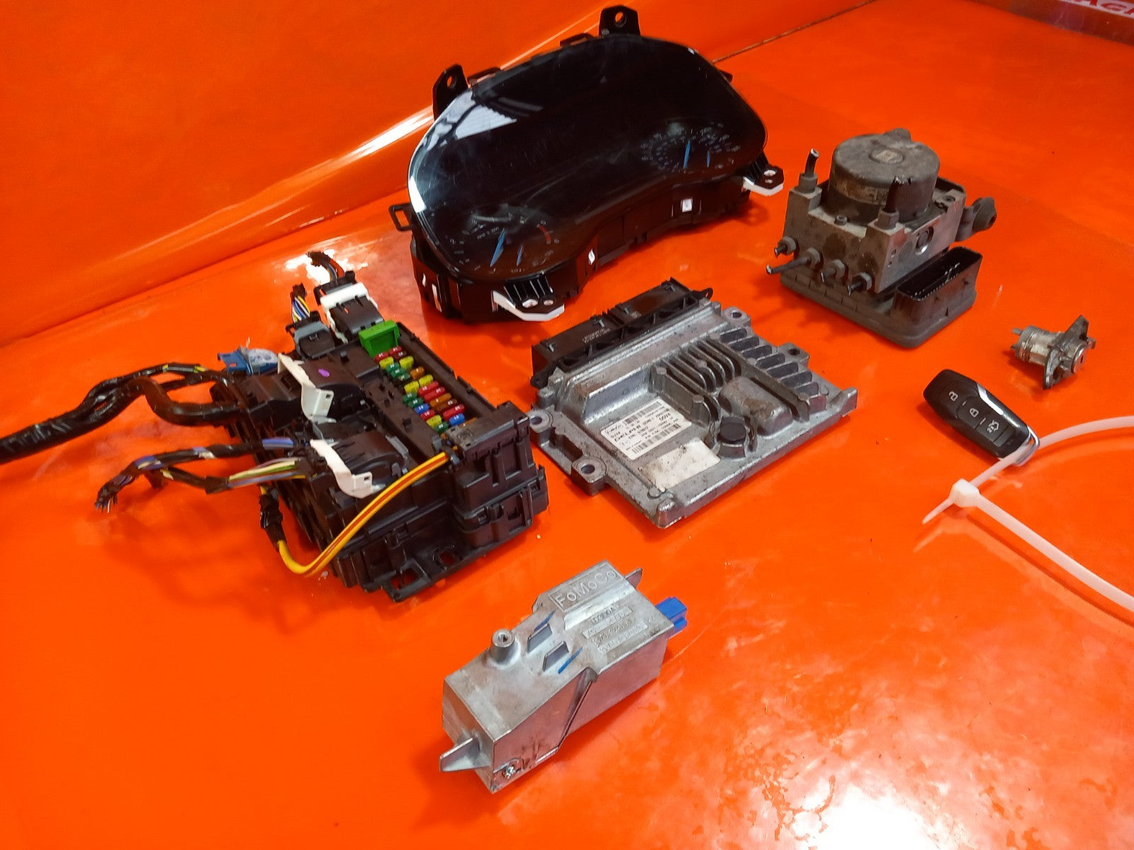 2021 Ford Transit Custom Engine ECU Kit DS71-12B684-UE Warranty A372 - Image 3